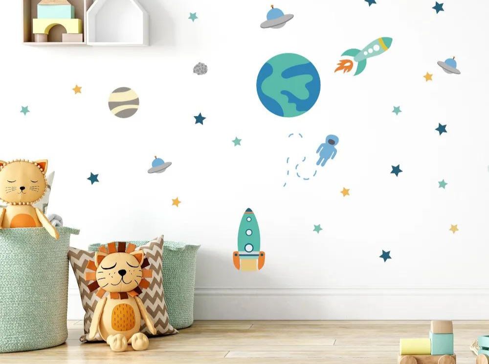 Wandsticker glatt streichen