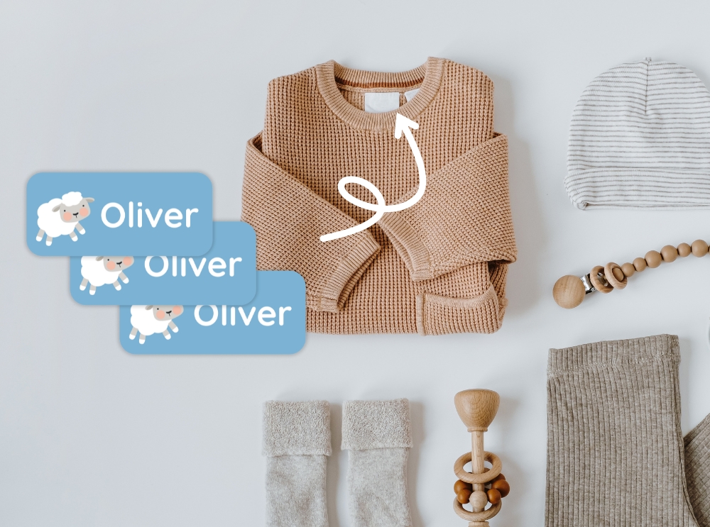 Kita checkliste: wie viel wechselwäsche ist sinnvoll? 1 Kinder spielen in der kita mit bunten spielsachen