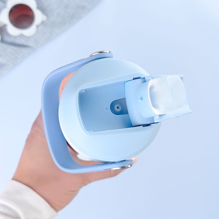 Kinder-Trinkflasche von oben