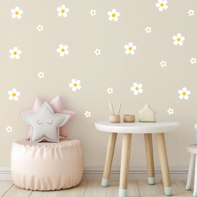 Weiße Daisy Wandsticker im Kinderzimmer