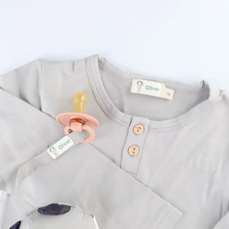 Kleinkind-Paket mit Namensstickern, Bügelbildern und Miniaufklebern