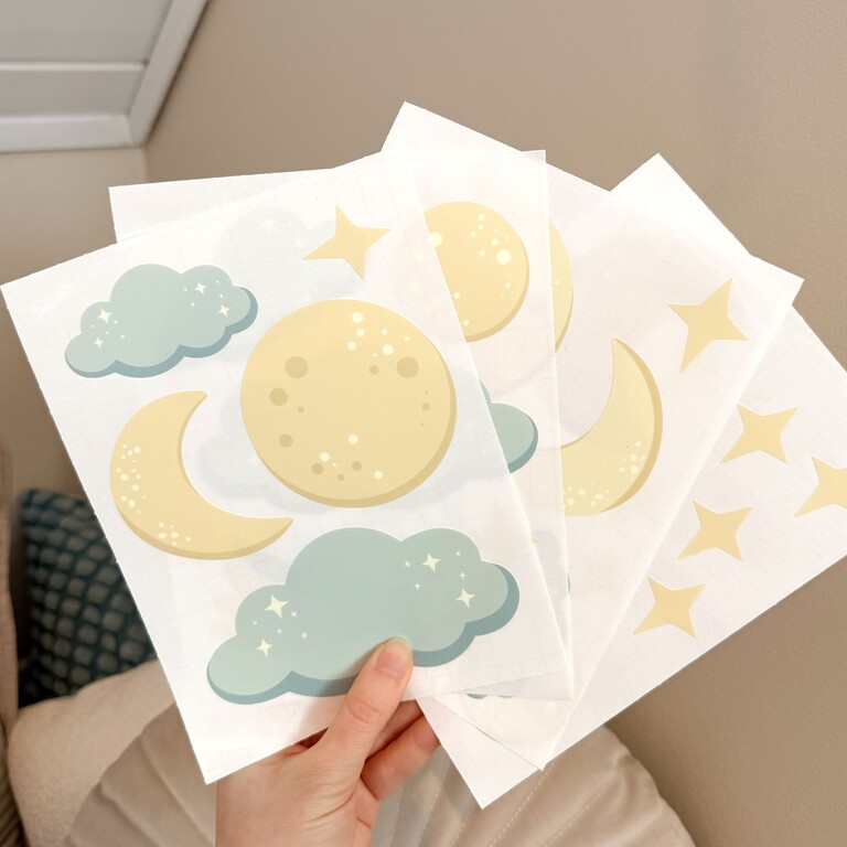 Leuchtende Nachthimmel Wandsticker im Kinderzimmer