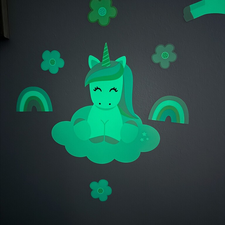 Leuchtende Einhorn-Wandsticker im Dunkeln